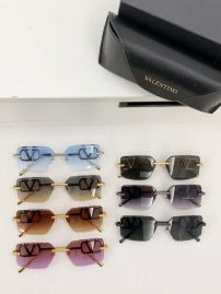 Picture of Valentino Sunglasses _SKUfw54107499fw